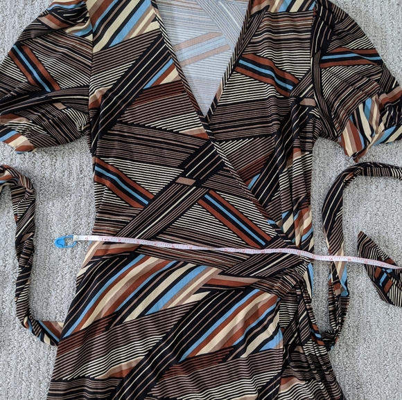 🔥Veronica M Wrap Dress🔥 - Picture 9 of 9